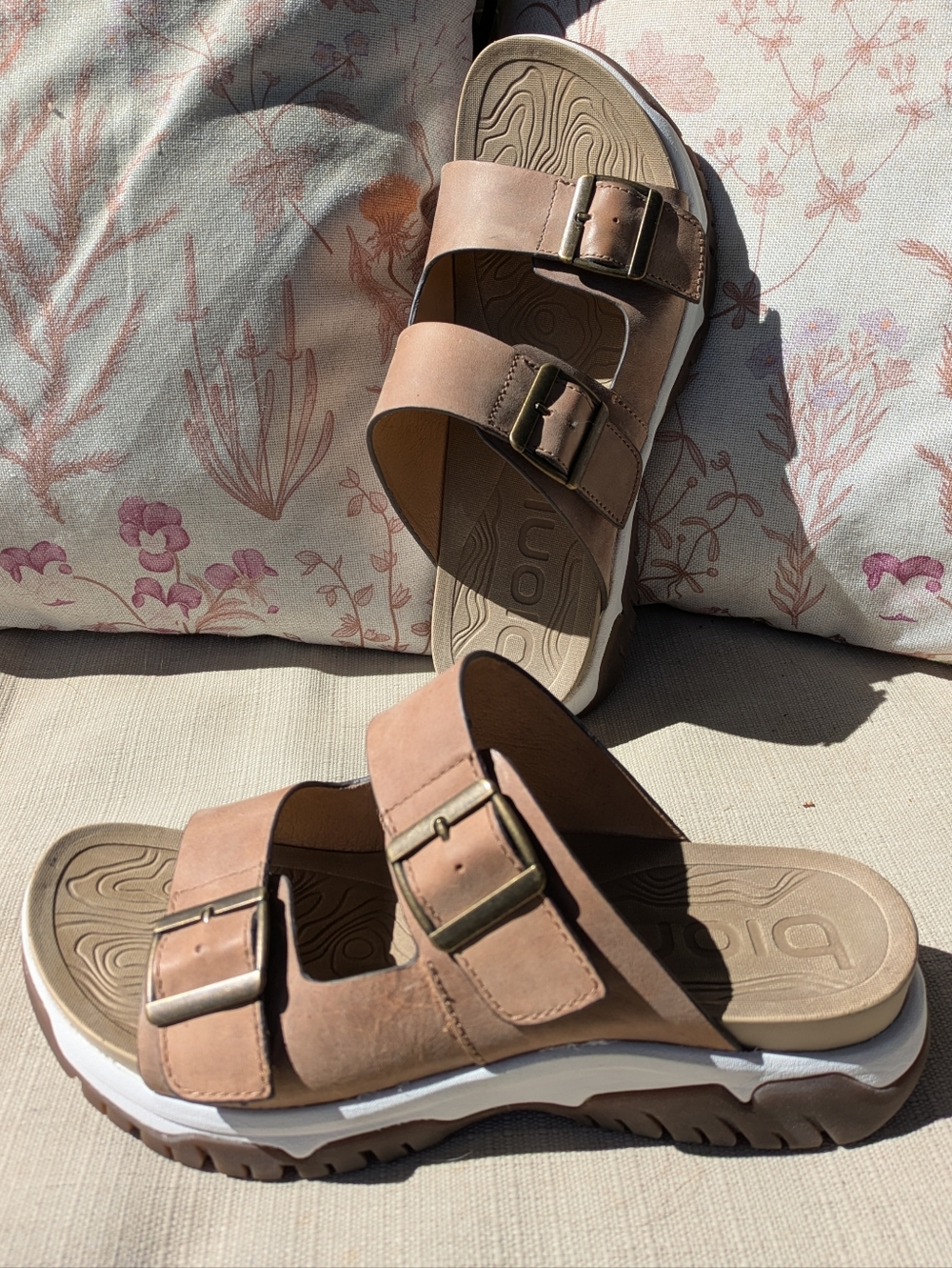 Bionica Tan Leather Velcro Dual Buckle Slide Sandal with Arch Support 9.5 ✨NWOB!